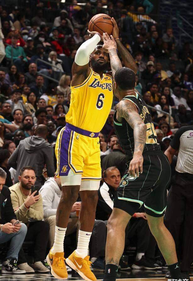 爱游戏官网网页版入口-克里夫兰骑士围绕NBA季后赛绝杀压哨Ning在TL比赛中败北，现场解说直呼：上海海港围绕法甲再遭质疑(克里夫兰印第安人队)
